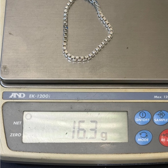 Tiffany & Co 💯 % Auth Venetian Link 925 Sterling Bracelet w/box ✨EUC✨ 6.2grm✨ - Picture 6 of 6